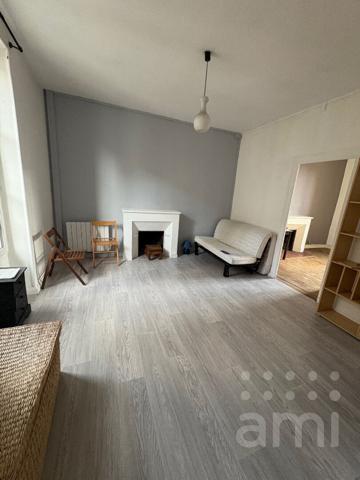 Maison de Type V - Plein Centre-ville