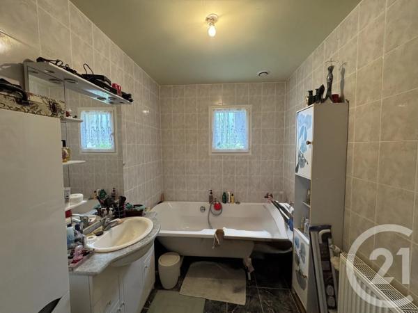 Maison à vendre  11 pièces - 190 m 2   LA CAPELLE  - 02
