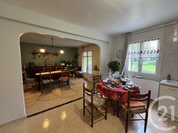 Maison à vendre  11 pièces - 190 m 2   LA CAPELLE  - 02