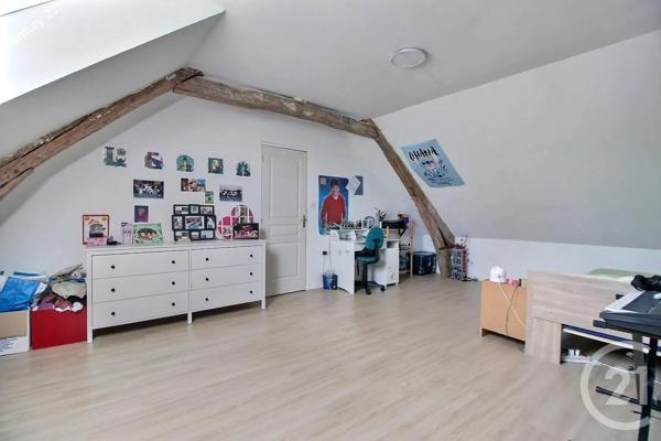 Maison à vendre  8 pièces - 196 m 2   CHATEAU THIERRY  - 02