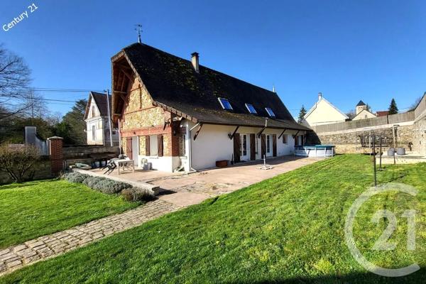 Maison à vendre  8 pièces - 196 m 2   CHATEAU THIERRY  - 02
