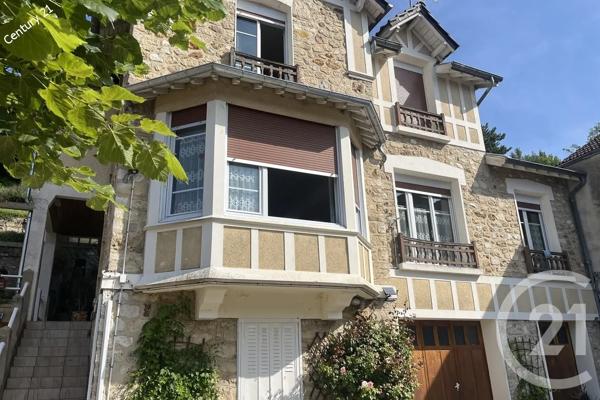 Maison à vendre  8 pièces - 196 m 2   CHATEAU THIERRY  - 02