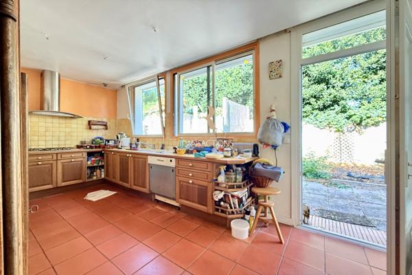 Maison 7 pièce(s) 4 chambre(s) 188 m²