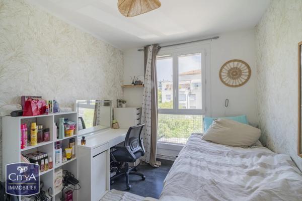 Appartement à vendre 4 pièces 76m² Marseille 12e Arrondissement (13012)