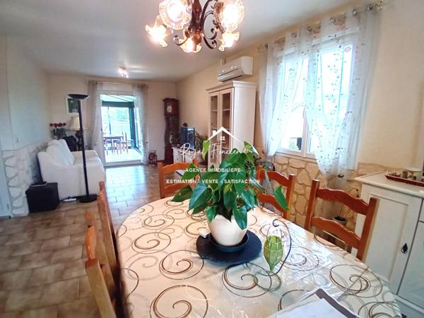 Vue sur la campagne, beau pavillon sur sous sol complet avec sa véranda