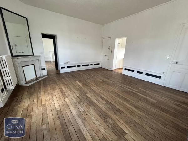 Appartement à louer 2 pièces 58.46m² Saint-Quentin (02100)
