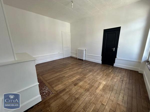 Appartement à louer 2 pièces 58.46m² Saint-Quentin (02100)