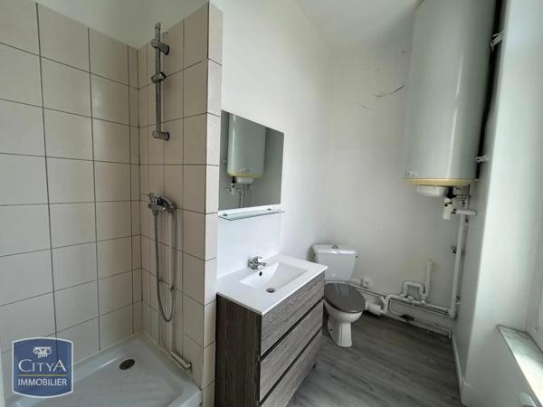 Appartement à louer 2 pièces 58.46m² Saint-Quentin (02100)
