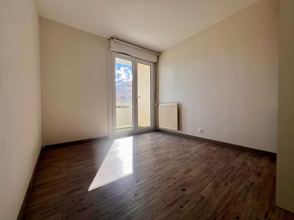 T3 - 2 Chambres rénové - Balcons - Cave et parking