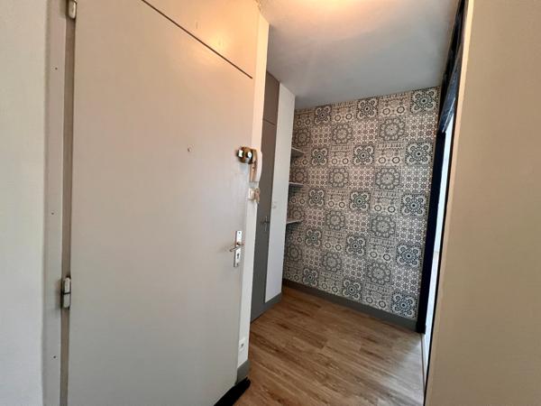 T3 - 2 Chambres rénové - Balcons - Cave et parking