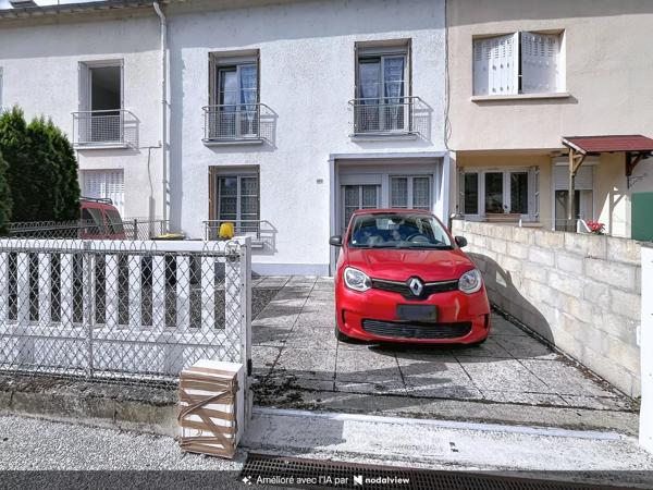 Vente                                                      Maison de ville
                        
                     4 pièces                      73 m2                     à Laon