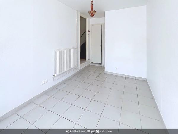 Vente                                                      Maison de ville
                        
                     4 pièces                      73 m2                     à Laon