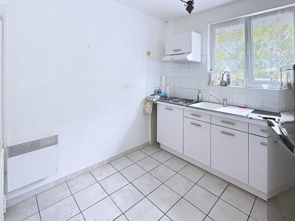 Vente                                                      Maison de ville
                        
                     4 pièces                      73 m2                     à Laon