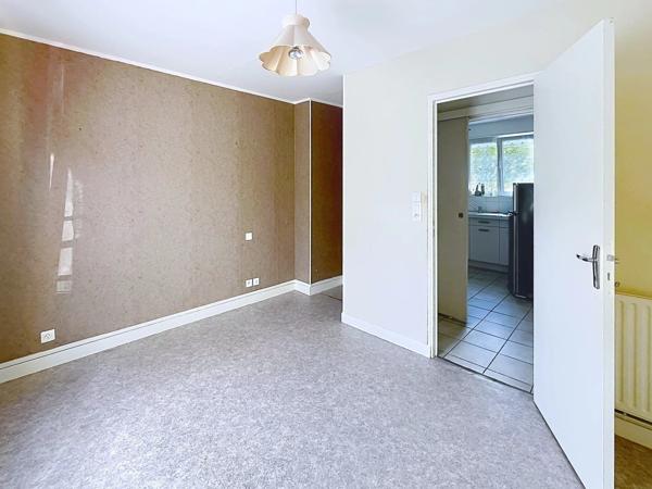 Vente                                                      Maison de ville
                        
                     4 pièces                      73 m2                     à Laon