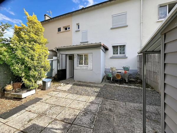 Vente                                                      Maison de ville
                        
                     4 pièces                      73 m2                     à Laon