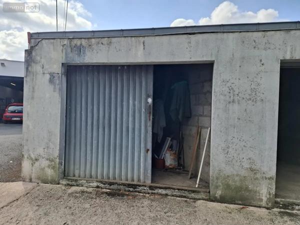 Achat - Garage et parking Saintes 17100 49 m 2 123 m 2