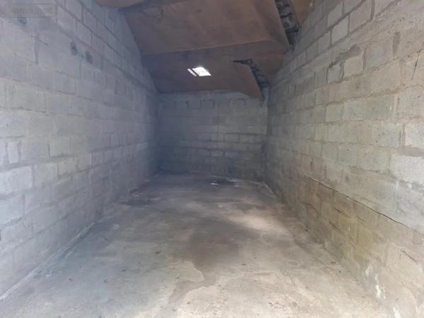 Achat - Garage et parking Saintes 17100 49 m 2 123 m 2