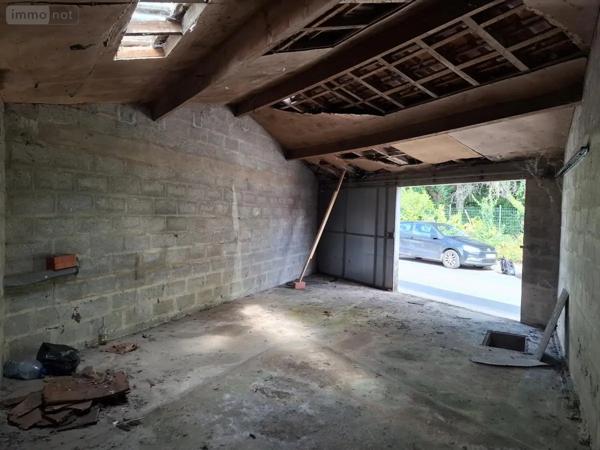 Achat - Garage et parking Saintes 17100 49 m 2 123 m 2