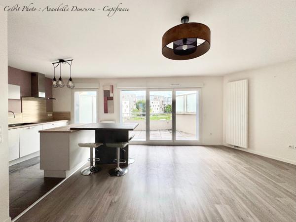 Appartement T4 CLERMONT-FERRAND quartier République / CHU Estaing, avec terrasses, cave et deux stationnements