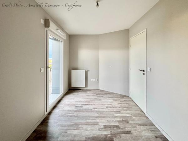 Appartement T4 CLERMONT-FERRAND quartier République / CHU Estaing, avec terrasses, cave et deux stationnements