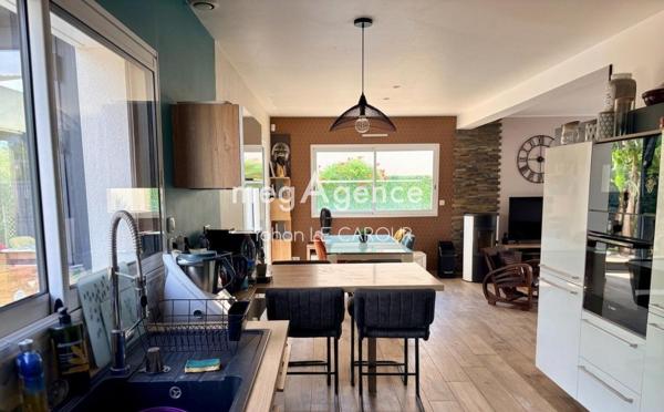 Maison à KERVIGNAC, 56700 - 6 pièces 150m²