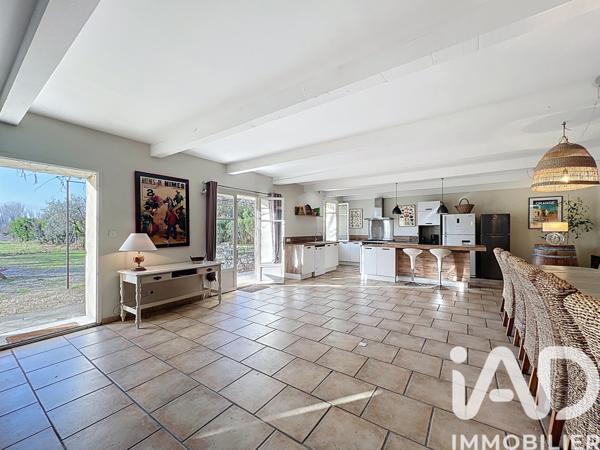 Maison à vendre 13 pièces 460 m² Orange