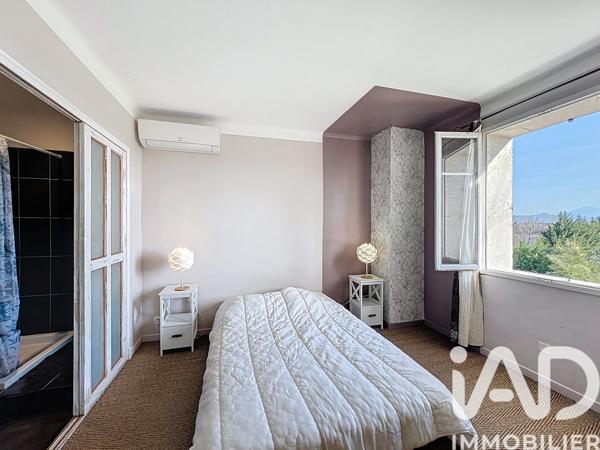 Maison à vendre 13 pièces 460 m² Orange