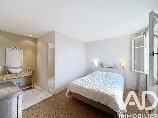 Maison à vendre 13 pièces 460 m² Orange