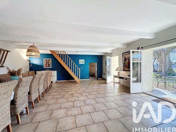 Maison à vendre 13 pièces 460 m² Orange