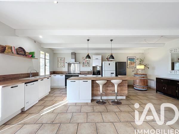 Maison à vendre 13 pièces 460 m² Orange