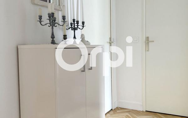 Appartement à vendre    2 pièces • 68,69 m2 Compiègne