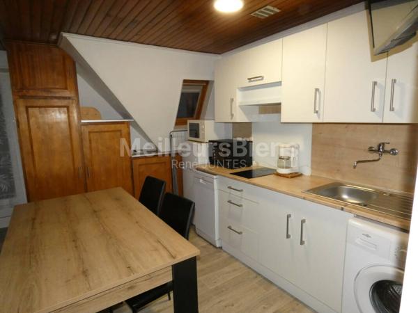 Lumineux studio de 21m2 en centre ville - 2ème étage dans petite copro