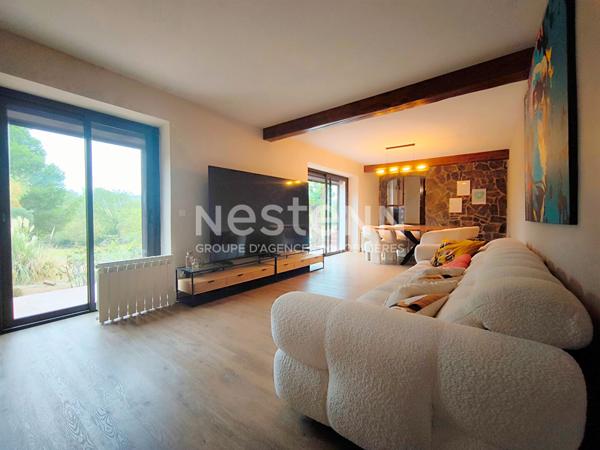 Propriété 150 m² corps de ferme rénové terrain 1,5 ha oliviers proche Carcassonne Trèbes atelier 25 m² environnement calme