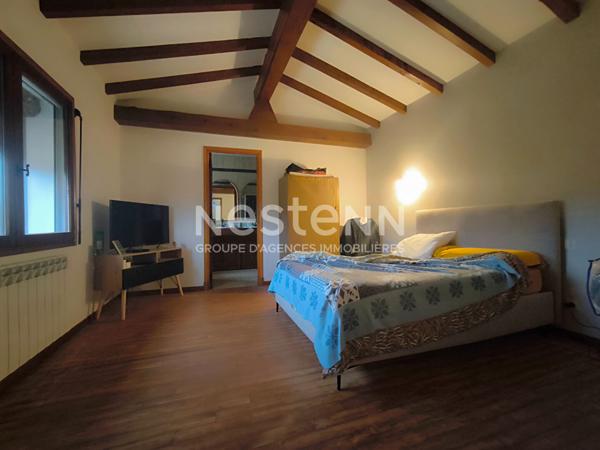 Propriété 150 m² corps de ferme rénové terrain 1,5 ha oliviers proche Carcassonne Trèbes atelier 25 m² environnement calme