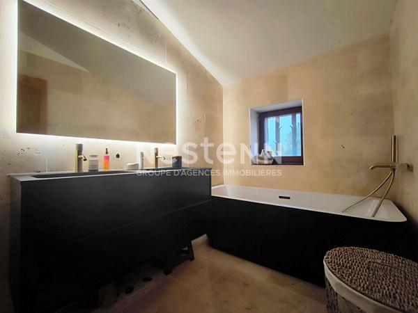 Propriété 150 m² corps de ferme rénové terrain 1,5 ha oliviers proche Carcassonne Trèbes atelier 25 m² environnement calme