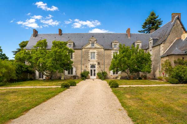 Vente Maison de luxe Grandchamp-des-Fontaines 8 Pièces 490 m²