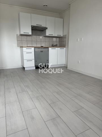 APPARTEMENT À LOUER DE 4 PIÈCES DE 53,00 M²