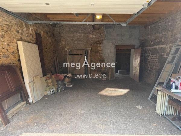 Maison à CARROUGES, 61320 - 6 pièces 156m²