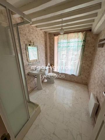 Maison à CARROUGES, 61320 - 6 pièces 156m²