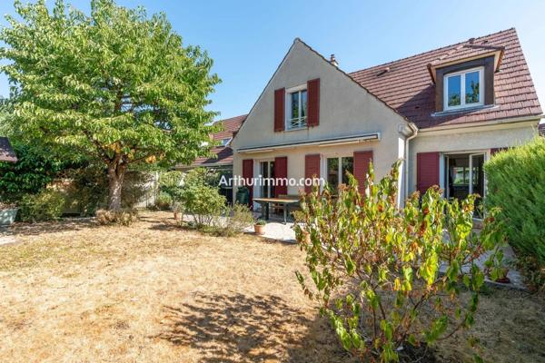 Vente                                                      Maison
                        
                     5 pièces                      112 m2                     à Sucy-en-Brie