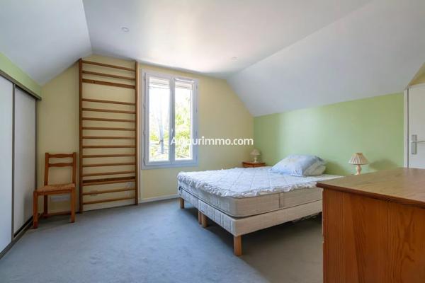 Vente                                                      Maison
                        
                     5 pièces                      112 m2                     à Sucy-en-Brie