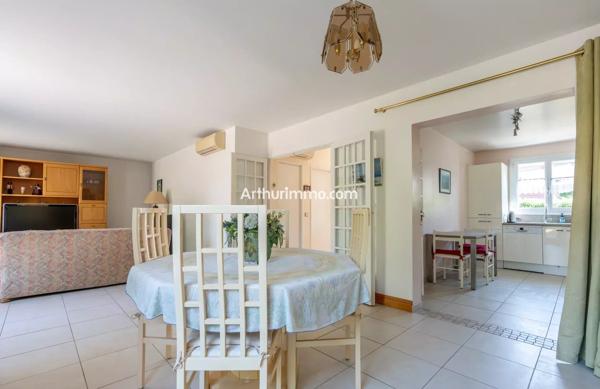 Vente                                                      Maison
                        
                     5 pièces                      112 m2                     à Sucy-en-Brie