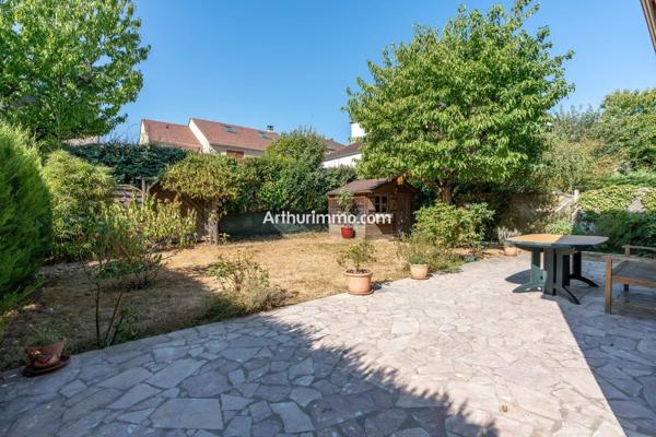 Vente                                                      Maison
                        
                     5 pièces                      112 m2                     à Sucy-en-Brie