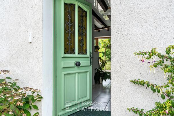Maison familiale avec jardin arboré au calme à La Chapelle-Basse-Mer