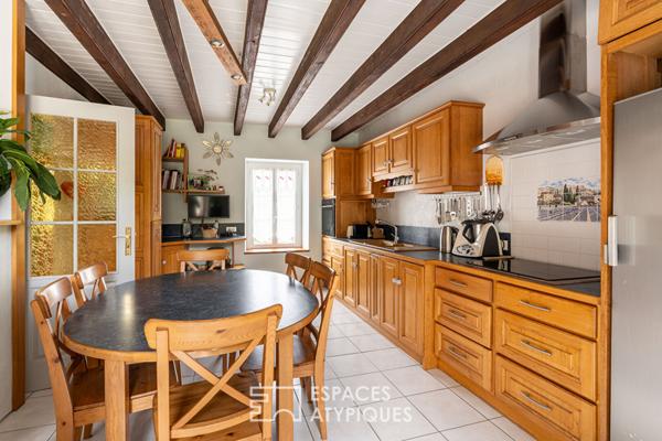 Maison familiale avec jardin arboré au calme à La Chapelle-Basse-Mer