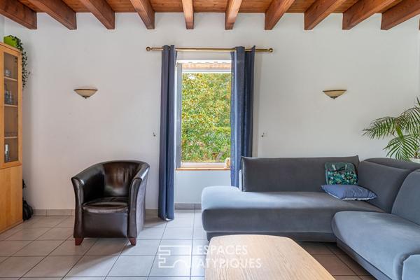 Maison familiale avec jardin arboré au calme à La Chapelle-Basse-Mer