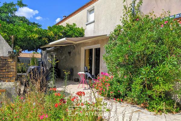 Maison familiale avec jardin arboré au calme à La Chapelle-Basse-Mer