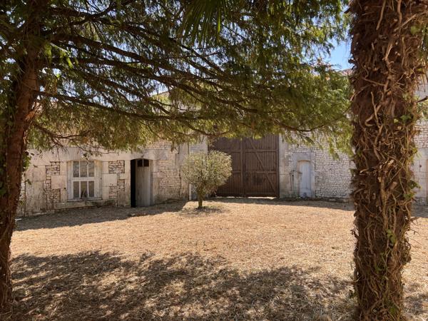 Maison à vendre à Salles-d'Angles (16130) - Charente