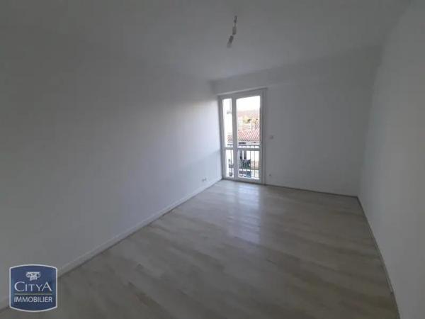 Appartement à louer 2 pièces 52.9m² Pau (64000)