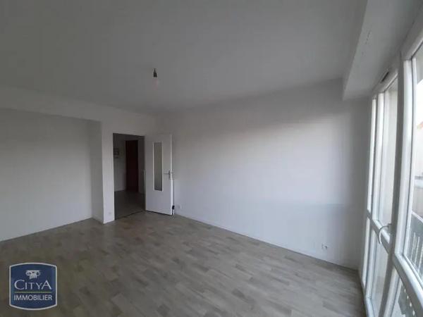 Appartement à louer 2 pièces 52.9m² Pau (64000)
